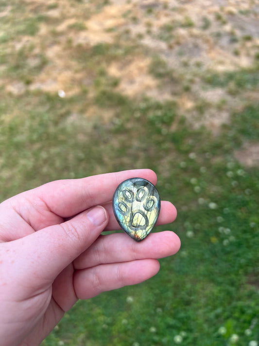 Paw Print Labradorite Cab